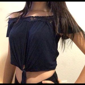 loose crop top